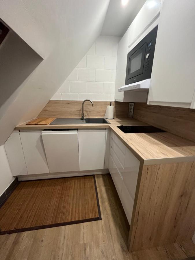 Gite Et Chambre D'Hote Gussignies エクステリア 写真