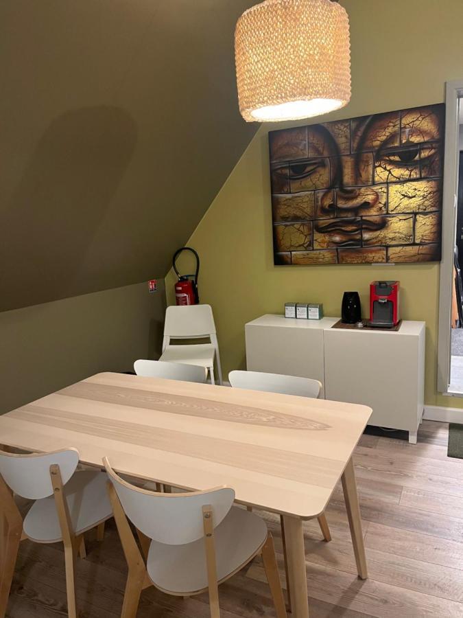 Gite Et Chambre D'Hote Gussignies エクステリア 写真