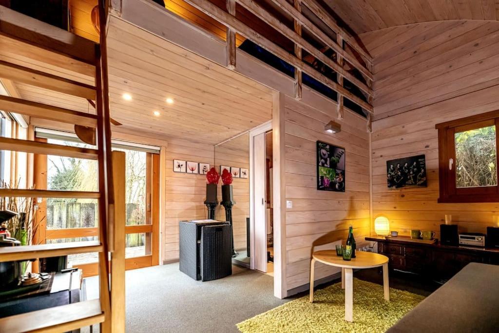 Gite Et Chambre D'Hote Gussignies エクステリア 写真
