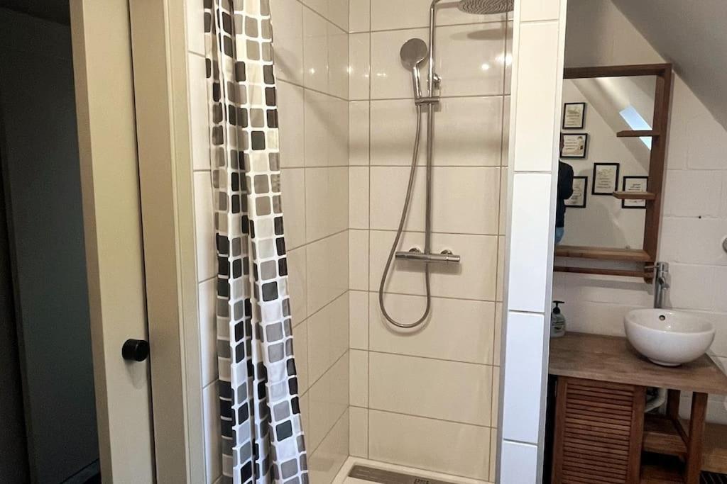 Gite Et Chambre D'Hote Gussignies エクステリア 写真